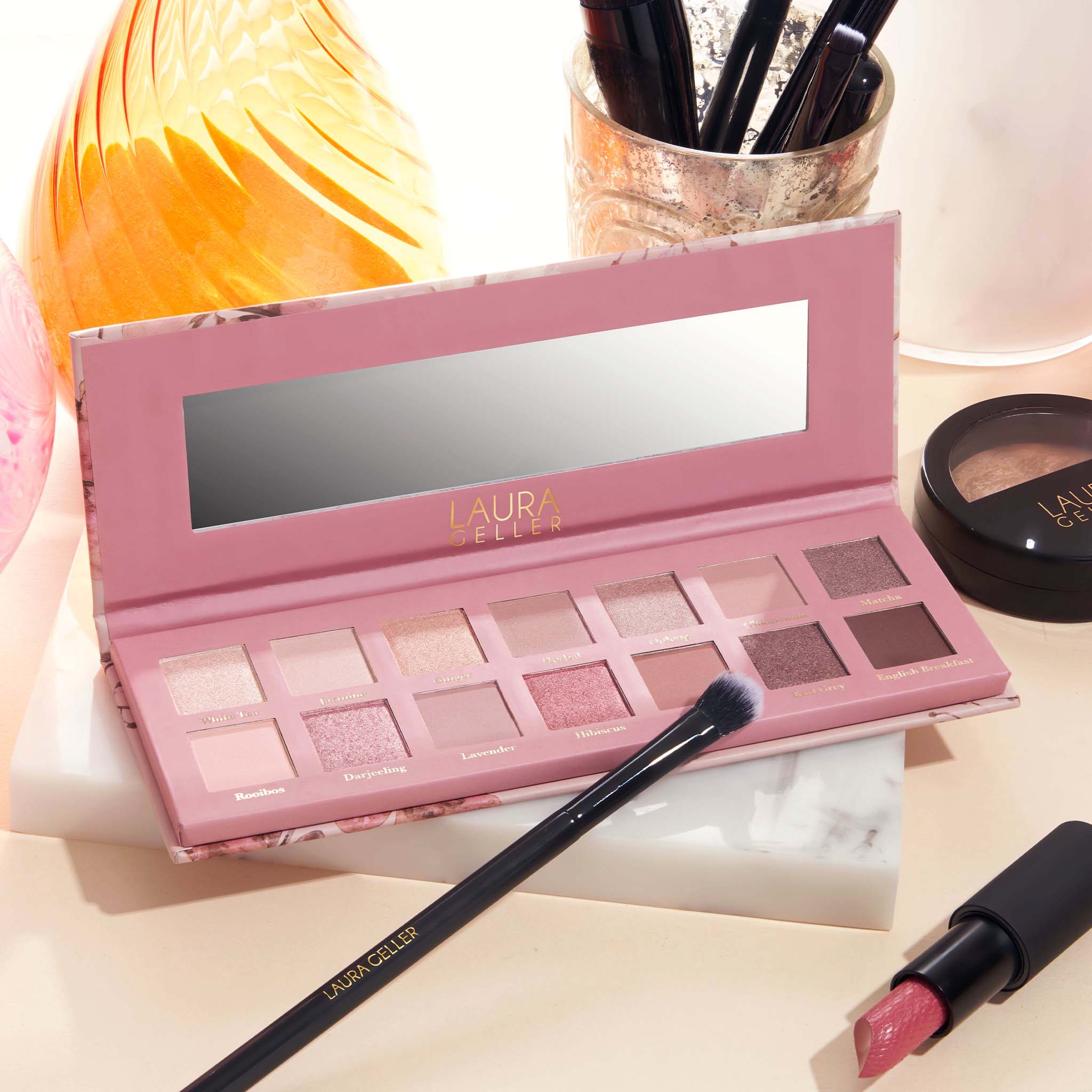 The Casual Collection Rose & Taupe 14 Multi-Finish Eyeshadows - Image 3